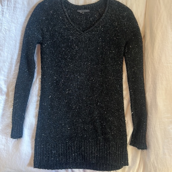 SPARKLY Cassis Black with Silver Sparkle Threading Sweater Small - Picture 3 of 3